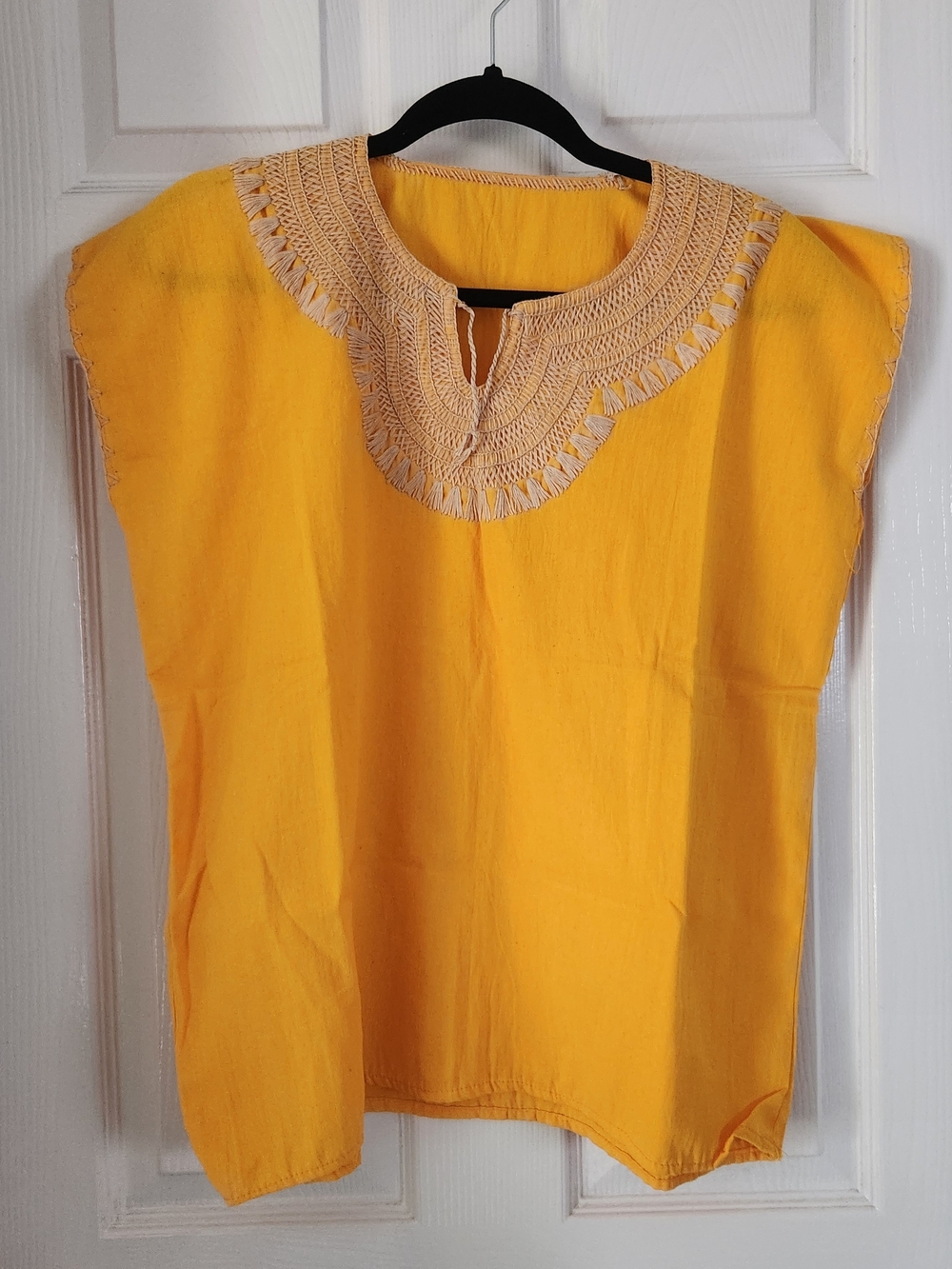 Mexican 🟡 Embroidered Neck Women’s Top